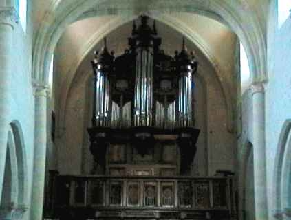 L’orgue construit à partir de 1818 par le facteur JACQUET de Bar-le-Duc