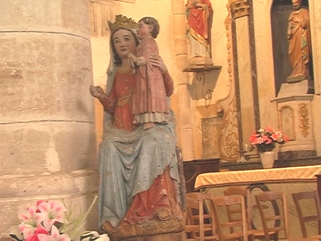 Vierge assise